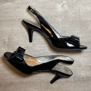 Ann Klein | womens iFlex Danita slingback peep toe black heels 10M